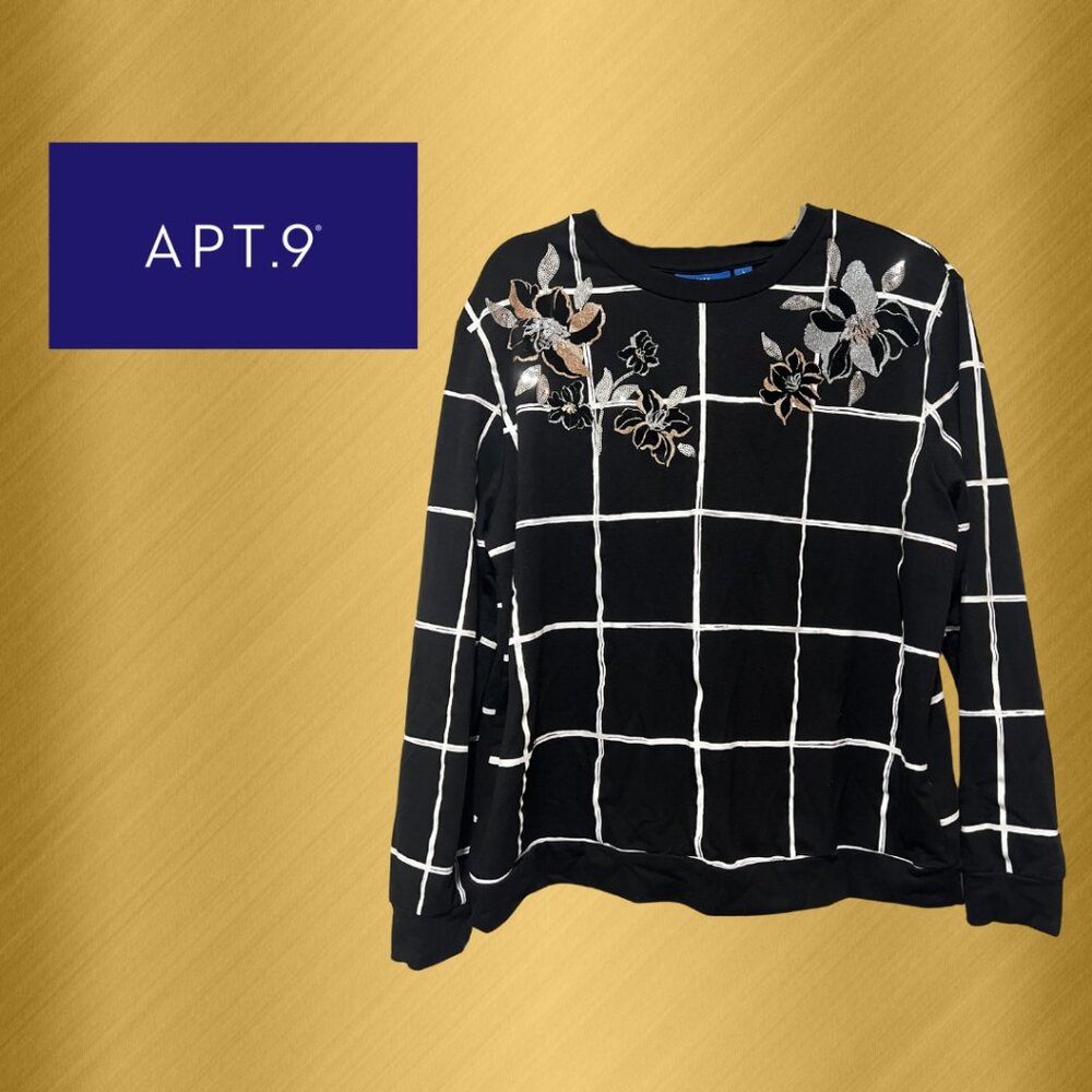Apt 9 Medium White Sweater Sweatshirt Sequin Flowers Black with White